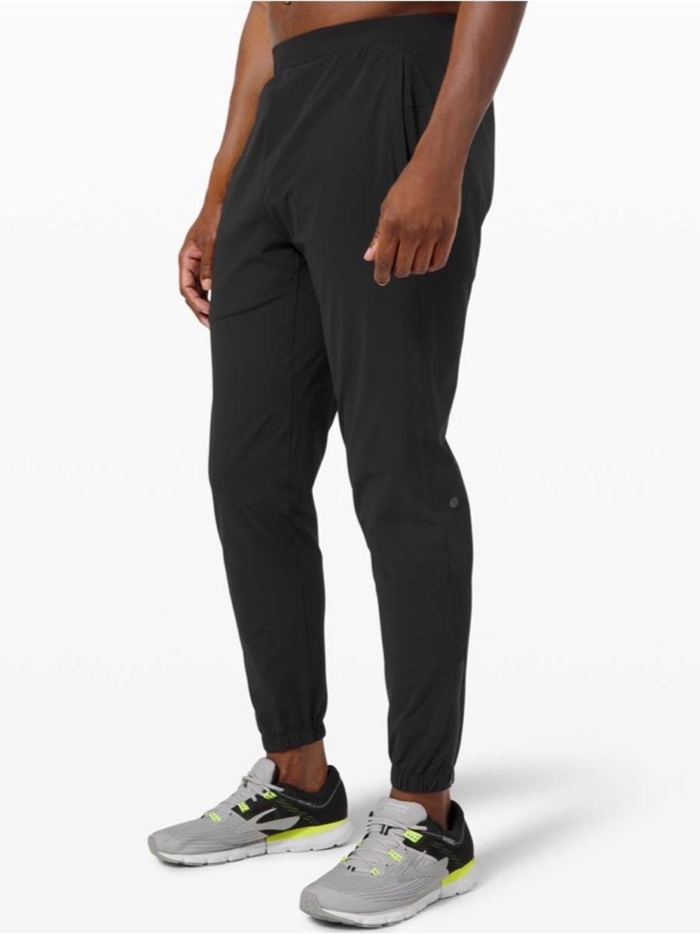 Men's Lululemon Surge Jogger Shorter 27" in Black EUC Sz M